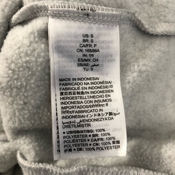 Amazon Essentials zip up fleece, small - Picture 6 of 6